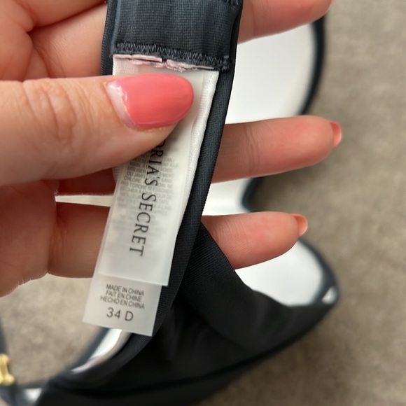 NWT Victoria’s Secret Bikini Set - Picture 5 of 8